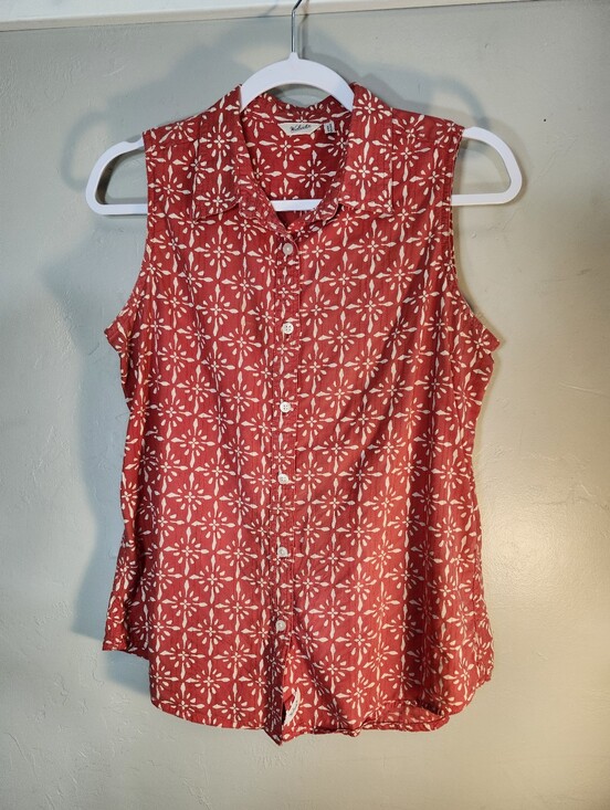 Woolrich Tops - Woolrich Red Sleeveless Button-Front Printed  100% Cotton Top
